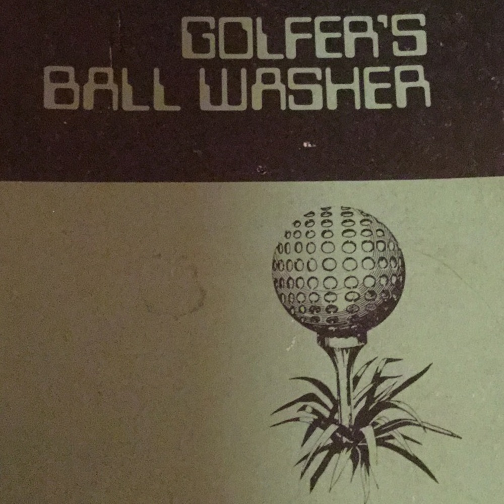 Golfers ball washer